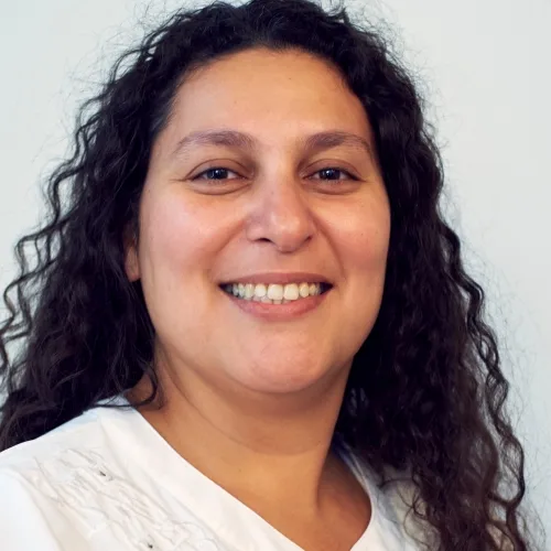 Discover Hind Mouhoub, founder and senior consultant in human capital strategy for executives of growing SMEs.